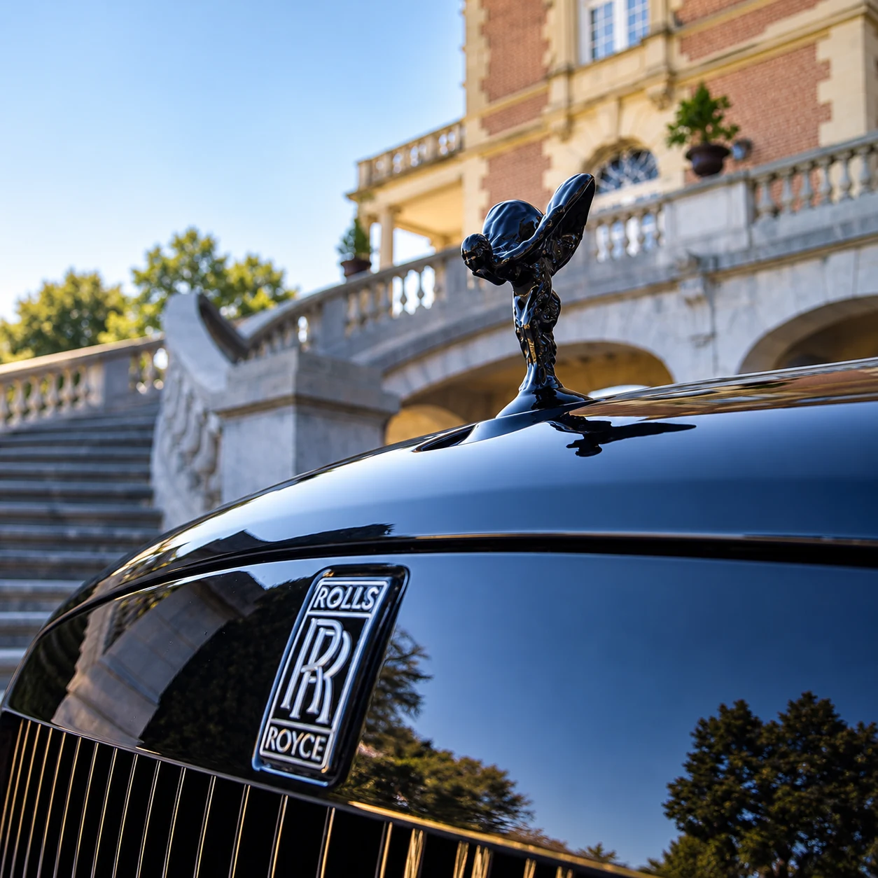 Rolls-Royce Ghost — détail de la calandre et de la Spirit of Ecstasy